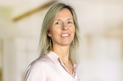 Natalie Bastiaens, Senior Manager